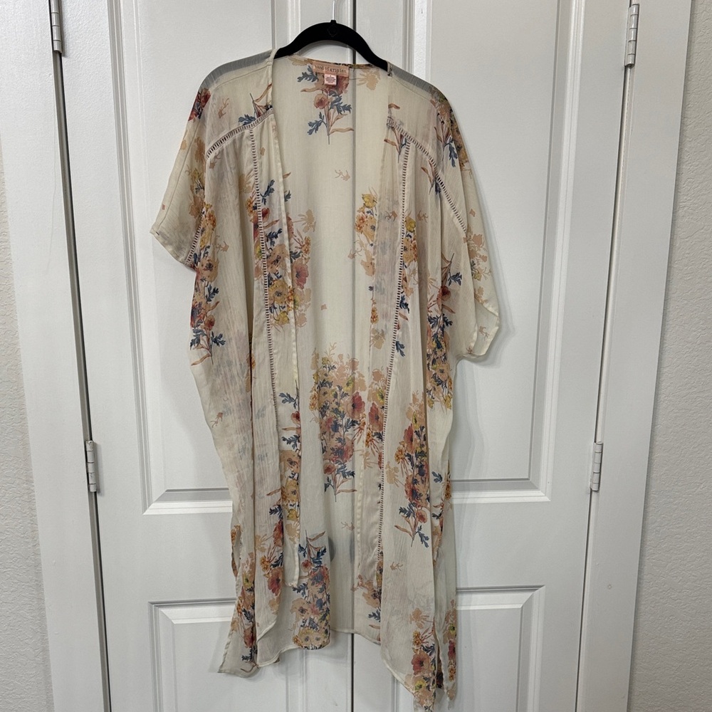Band of Gypsies Cream Floral Kimono